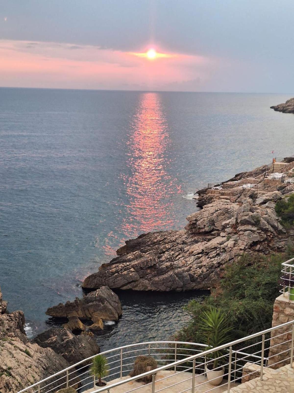 Paradise Beachfront View 1 Бар Экстерьер фото